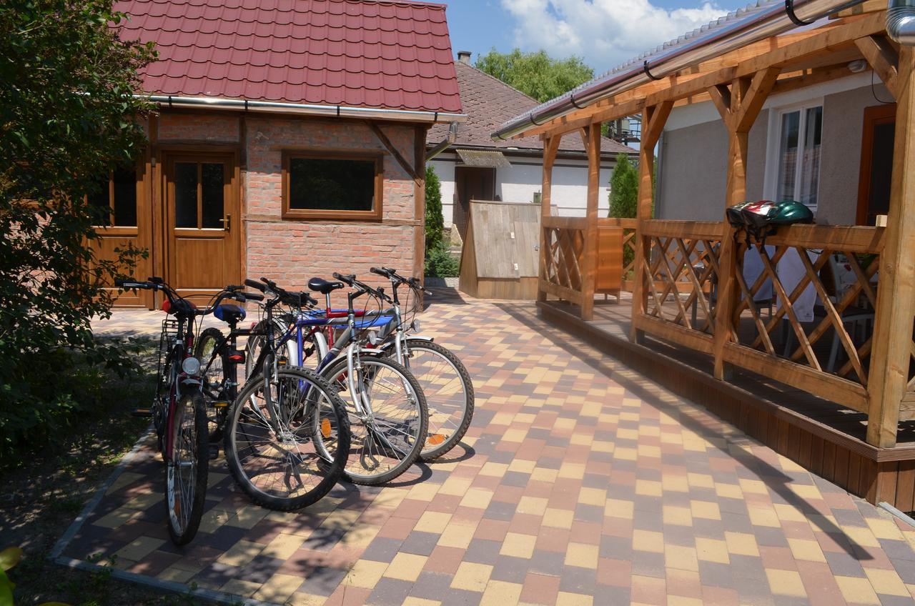 Hotel Oeroemvoelgy Vendeghaz Bozsva Zewnętrze zdjęcie